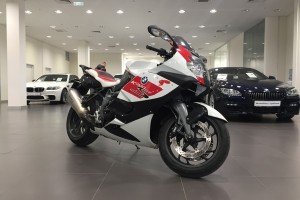 BMW S
